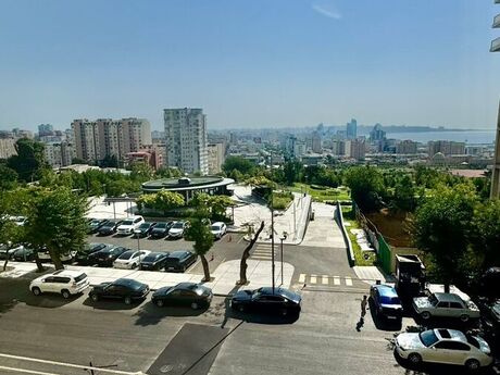 3-комн. · 80 m² · 3/9 этаж, Elmlər Akademiyası