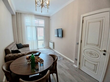 Yeni Günəşlidə 2 otaqlı yeni tikili mənzil satılır, 45 m², 140 000 AZN, şəkil 4 / 12