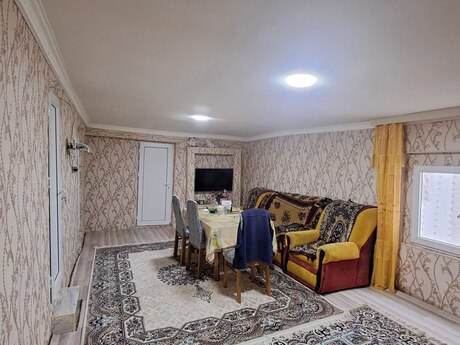 İnşaatçılarda 4 otaqlı həyət evi satılır, 110 m², 165 000 AZN, şəkil 2 / 12