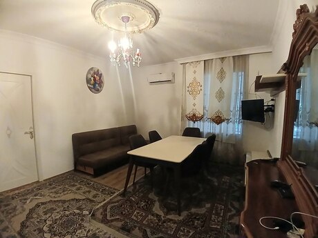 2 otaq · 50 m² · 1/5 mərtəbə, 28 May