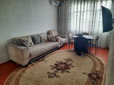 2 otaq · 40 m² · 4/5 mərtəbə, Memar Əcəmi