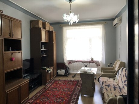 Ağ şəhərdə 2 otaqlı köhnə tikili mənzil satılır, 62,5 m², 185 000 AZN, şəkil 2 / 7