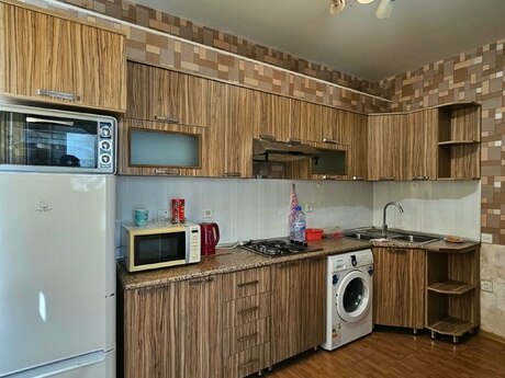 Qurtuluş 93 kompleksində 2 otaqlı yeni tikili mənzil satılır, 68 m², 90 000 AZN, şəkil 4 / 12