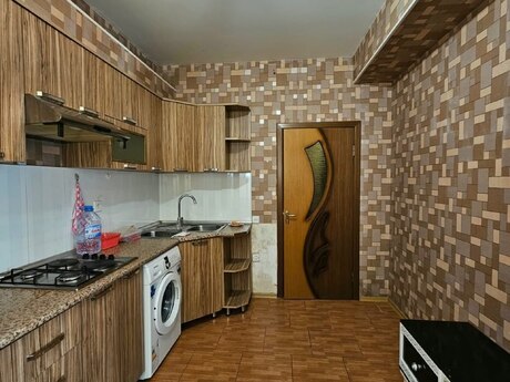 Qurtuluş 93 kompleksində 2 otaqlı yeni tikili mənzil satılır, 68 m², 90 000 AZN, şəkil 2 / 12