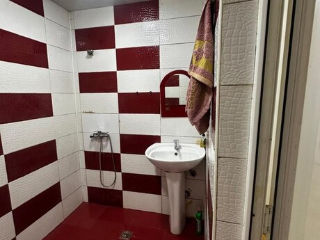 Abşeronda 2 otaqlı köhnə tikili mənzil kirayə verilir, 58 m², 400 AZN/ay, şəkil 4 / 7