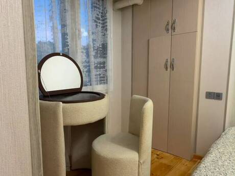8-ci mikrorayonda 2 otaqlı yeni tikili mənzil kirayə verilir, 40 m², 850 AZN/ay, şəkil 5 / 12