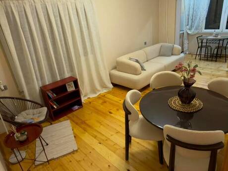 8-ci mikrorayonda 2 otaqlı yeni tikili mənzil kirayə verilir, 40 m², 850 AZN/ay, şəkil 2 / 12