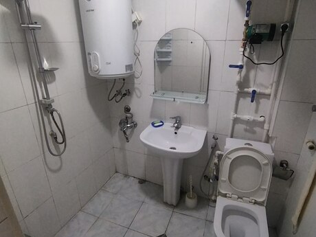 Yasamalda 2 otaqlı köhnə tikili mənzil kirayə verilir, 40 m², 600 AZN/ay, şəkil 2 / 12