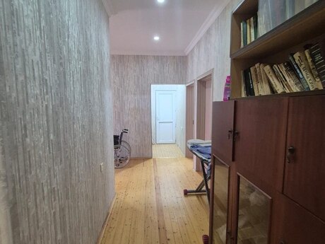 Sarayda 4 otaqlı həyət evi satılır, 132 m², 130 000 AZN, şəkil 4 / 12