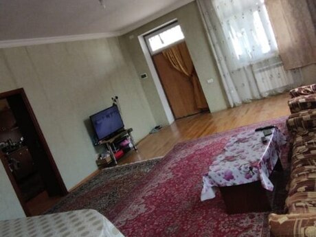 Xəzərdə 2 otaqlı həyət evi kirayə verilir, 100 m², 300 AZN/ay, şəkil 2 / 12