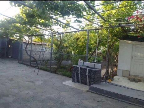 Hövsanda 8 otaqlı həyət evi satılır, 200 m², 75 000 AZN, şəkil 3 / 3