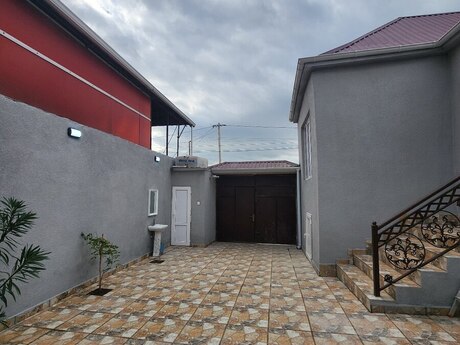 Əmircanda 4 otaqlı həyət evi satılır, 200 m², 166 500 AZN, şəkil 5 / 12