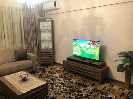 İçəri Şəhərdə 3 otaqlı köhnə tikili mənzil kirayə verilir, 50 m², 700 AZN/ay, şəkil 2 / 8