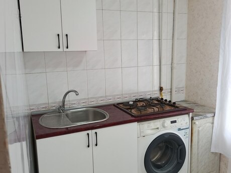 İnşaatçılarda 2 otaqlı köhnə tikili mənzil kirayə verilir, 50 m², 600 AZN/ay, şəkil 3 / 10