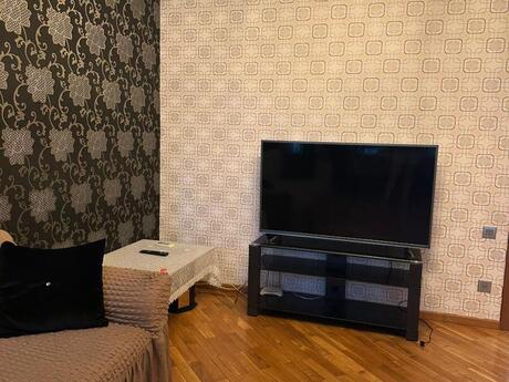 Сдаётся 2-комнатная квартира в новостройке, İnşaatçılar, 77 м², 750 AZN/мес, фото 2 / 8