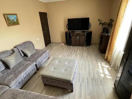 Yeni Ramanada 6 otaqlı həyət evi satılır, 250 m², 310 000 AZN, şəkil 2 / 12