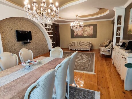 Şüvəlanda 8 otaqlı həyət evi satılır, 450 m², 450 000 AZN, şəkil 5 / 12