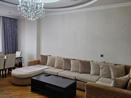 2 otaq · 80 m²