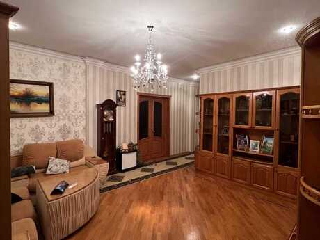 Şah İsmayıl Xətaidə 3 otaqlı köhnə tikili mənzil kirayə verilir, 171 m², 1 500 AZN/ay, şəkil 5 / 12