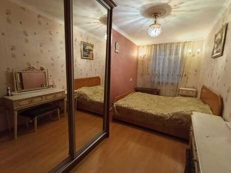 3-room old-build apartment for rent in Yasamal, 60 m², 700 AZN/mo, photo 3 / 9