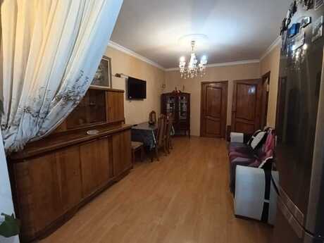 3-room old-build apartment for rent in Yasamal, 60 m², 700 AZN/mo, photo 2 / 9