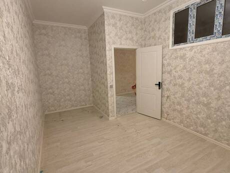 4 otaq · 83 m²
