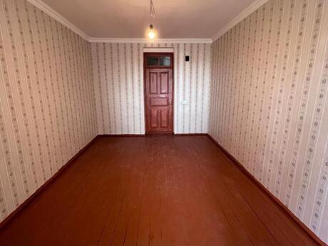 1-room old-build apartment for sale in Qaraçuxur, 22 m², 48 000 AZN, photo 2 / 8