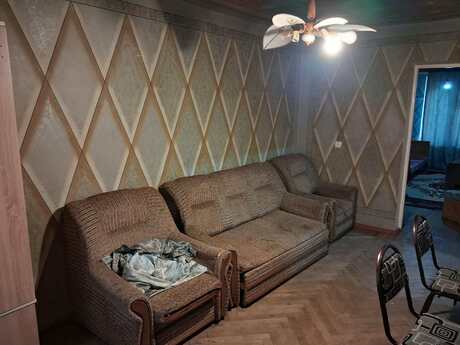 İnşaatçılarda 2 otaqlı köhnə tikili mənzil kirayə verilir, 51 m², 500 AZN/ay, şəkil 2 / 12