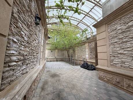 4-room old-build apartment for sale in Şah İsmayıl Xətai, 150 m², 780 000 AZN, photo 3 / 12
