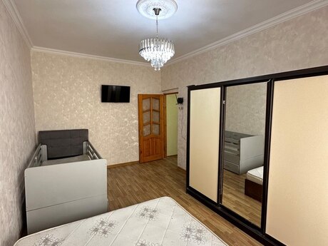 1-room old-build apartment for sale in Yeni Günəşli, 40 m², 113 000 AZN, photo 2 / 10