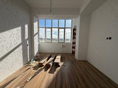 Qurtuluş 93 kompleksində 2 otaqlı yeni tikili mənzil satılır, 40 m², 58 500 AZN, şəkil 2 / 10