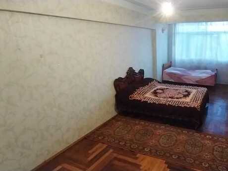 Gənclikdə 3 otaqlı köhnə tikili mənzil kirayə verilir, 80 m², 750 AZN/ay, şəkil 4 / 5