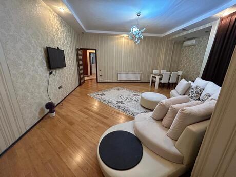 Neftçilərdə 3 otaqlı yeni tikili mənzil kirayə verilir, 130 m², 1 500 AZN/ay, şəkil 2 / 10
