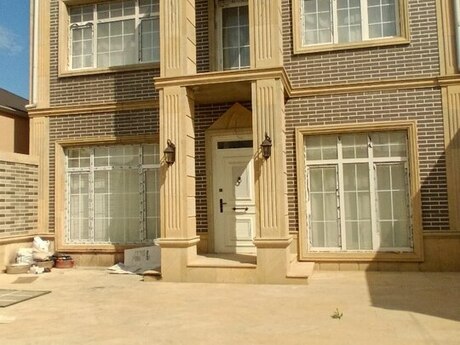 4 otaq · 200 m² · 1/1 mərtəbə, Binə