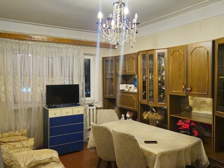 2-room old-build apartment for sale in Müşfiqabad, 55 m², 68 500 AZN, photo 2 / 10