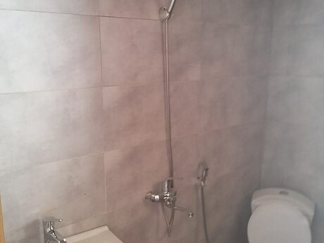 Qara Qarayevdə 2 otaqlı həyət evi kirayə verilir, 60 m², 300 AZN/ay, şəkil 4 / 5