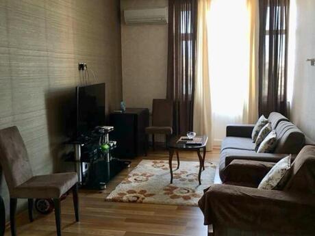3 otaq · 93 m²