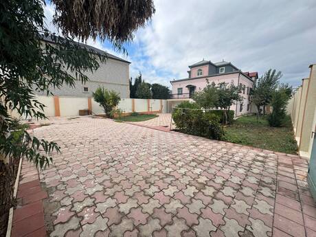 7 otaq · 450 m²