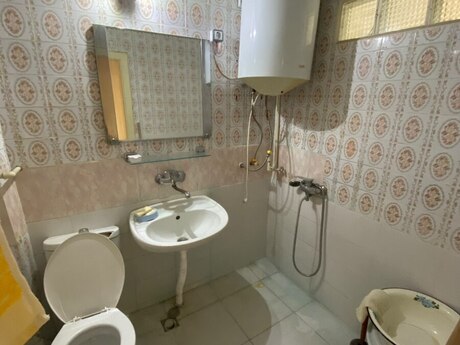 İnşaatçılarda 3 otaqlı köhnə tikili mənzil kirayə verilir, 85 m², 500 AZN/ay, şəkil 4 / 10
