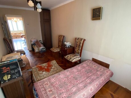 İnşaatçılarda 3 otaqlı köhnə tikili mənzil kirayə verilir, 85 m², 500 AZN/ay, şəkil 2 / 10