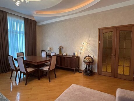 3-room new-build apartment for sale in İnşaatçılar, 175 m², 495 000 AZN, photo 2 / 12