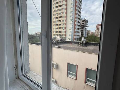 Gənclikdə 1 otaqlı köhnə tikili mənzil kirayə verilir, 35 m², 550 AZN/ay, şəkil 5 / 12
