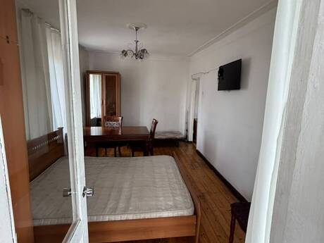 1 otaq · 35 m² · 5/5 mərtəbə, Gənclik