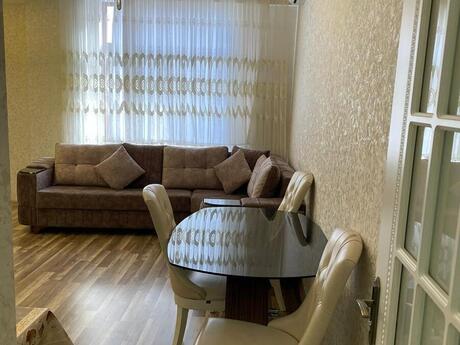 2-room new-build apartment for rent in Bakıxanov, 75 m², 749 AZN/mo, photo 2 / 12