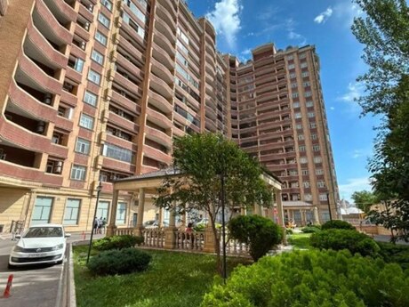 Crown City Residence kompleksində 3 otaqlı yeni tikili mənzil satılır, 145 m², 465 000 AZN, şəkil 2 / 12