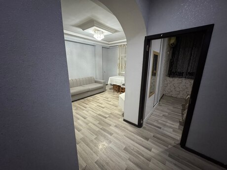 Qurtuluş 93 kompleksində 2 otaqlı yeni tikili mənzil kirayə verilir, 44 m², 400 AZN/ay, şəkil 4 / 7