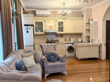 Avtovağzalda 2 otaqlı yeni tikili mənzil satılır, 70 m², 186 000 AZN, şəkil 2 / 12