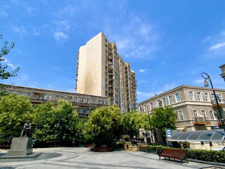 4-room new-build apartment for sale in İçəri Şəhər, 205 m², 800 000 AZN, photo 4 / 8
