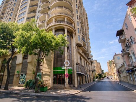 4 rooms · 205 m² · floor 8/14, İçəri Şəhər