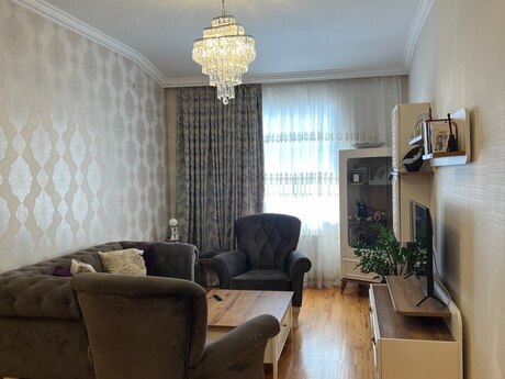2 otaq · 73 m² · 5/5 mərtəbə, Qurtuluş 93